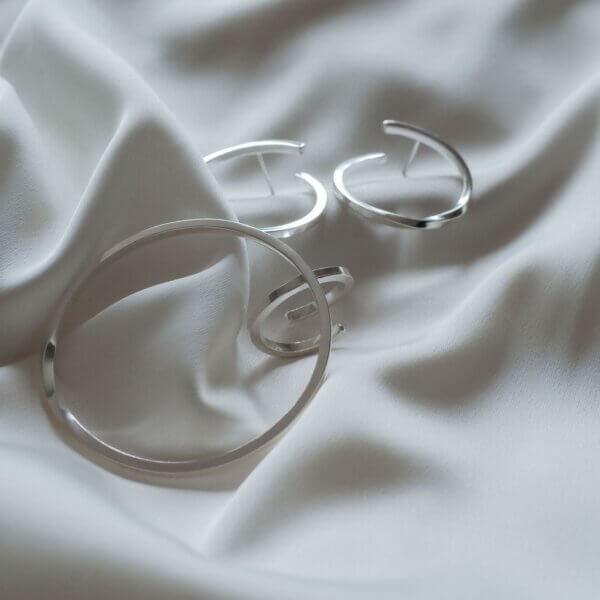Mae Earrings - Image 2