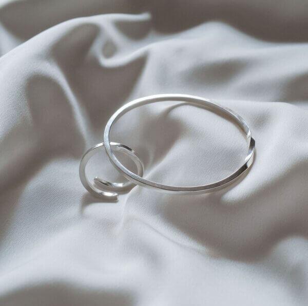 Mae ring